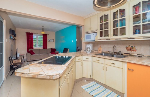 Naguabo House | Discover Casa and Casita Heliconia with Oceanfront Hot Tub