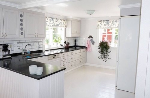 Drottningholm Villa | Charming 17th Century Countryside Villa Near Stockholm