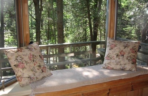 Southwest Harbor Cabin | Idyllic Cove Side Cabin on Somes Sound with Spa & Breakfast