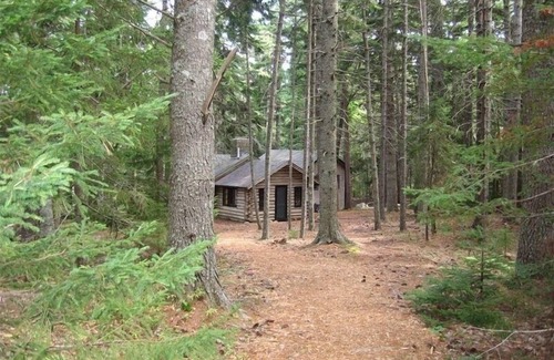 Southwest Harbor Cabin | Idyllic Cove Side Cabin on Somes Sound with Spa & Breakfast