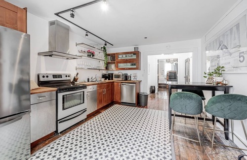 Old Town House | Explore a Unique Downtown Living Experience for Families