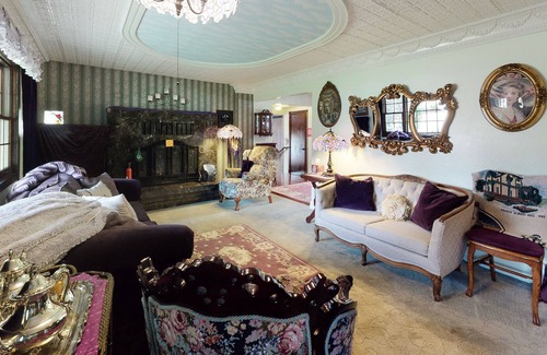 Sattley House | Unique, Family-Friendly Home w/ Incredible Views, Private Hot Tub, & Pool Table