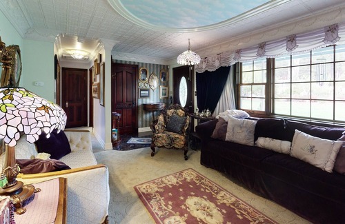 Sattley House | Unique, Family-Friendly Home w/ Incredible Views, Private Hot Tub, & Pool Table