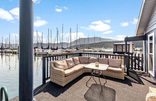 Bayview House | Unique Floating Home on Lake Pend O'reille near Coeur d’Alene, Perfect for a Weekend on the Water