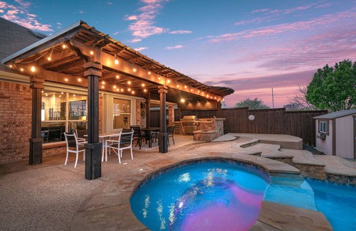 Lewisville House | Experience Fun at DFW: Unique Pool, Spa & Game Room