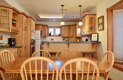 Pepin House | Conveniently Located Home with Ocean and Lake Views