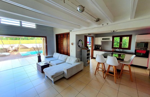 Dampierre Villa | Discover Villa: Beachside Retreat with Mango Tree House