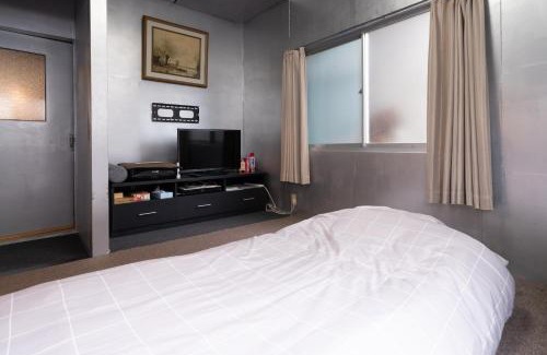 Kita Ward Apartment | Pet-Friendly Unique Joy House with Great Guest Ratings