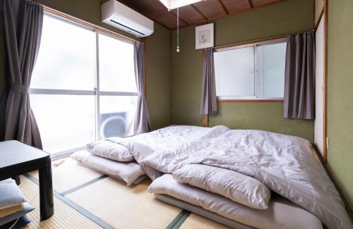 Kita Ward Apartment | Pet-Friendly Unique Joy House with Great Guest Ratings