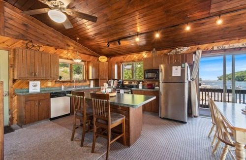 Wolcott House | Unforgettable Overwater Lake House on Sodus Bay, Ontario