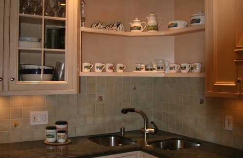 Lake Street Condo | Idyllic Stay on a Secluded Street Near the Presidio