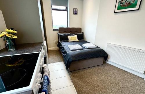 West Hendon Apartment | Modern 1 Bed Flat, Just 15 Minutes to Central London