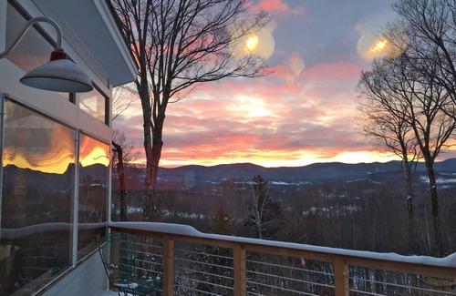 Warren House | Unique Mountainside Retreat Near Sugarbush Ski & Golf