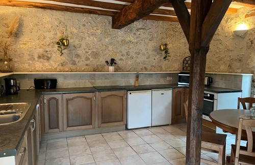 Lacepede House | Exceptional Open Plan Stone Barn with Scenic Views