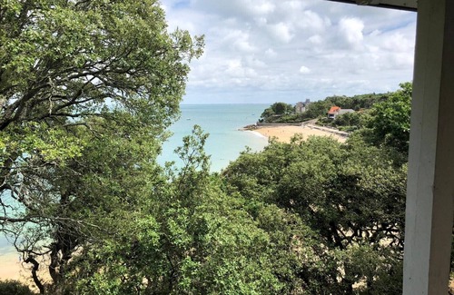 Noirmoutier-en-l'Ile Villa | Panoramic Sea Views with Private Beach Access Await You