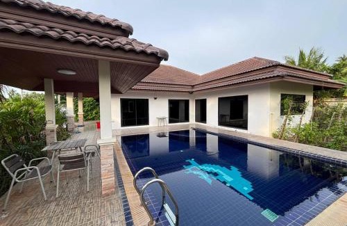 Huai Yai Villa | Unique Paradise Resort