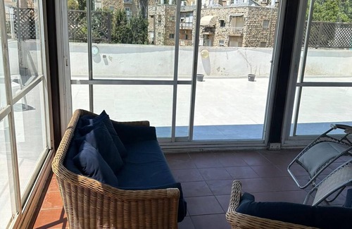 Kiryat Shmuel Apartment | Stylish Penthouse with Gorgeous Rooftop and Spa Amenities