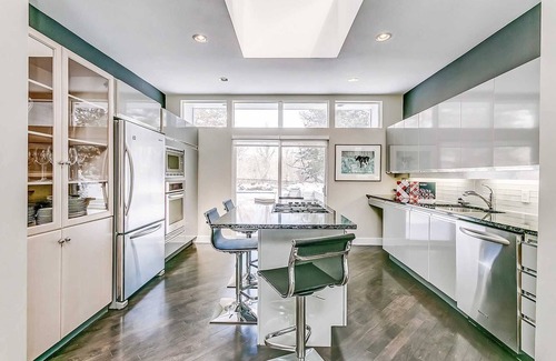 Campbellville House | Unique Getaway Property in Beautiful Campbellville Awaits