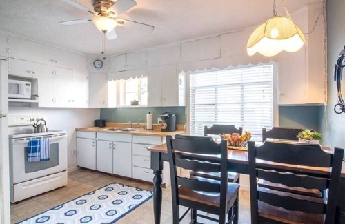 Sandusky Cabin | Ideal Sandusky Retreat for Large Groups with Pool & Spa