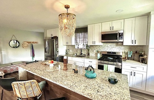 Mar Lee House | Tranquil Haven Near Downtown & Red Rocks - Pool & Spa Awaits!
