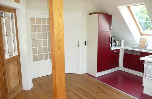 Salem Apartment | Eco-Friendly Apartment with Ocean Views - Rated 9.8/10