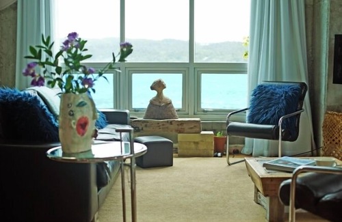 Raglan Apartment | Stylish Apartments at Golden Bay Silos, Rated 9.8/10