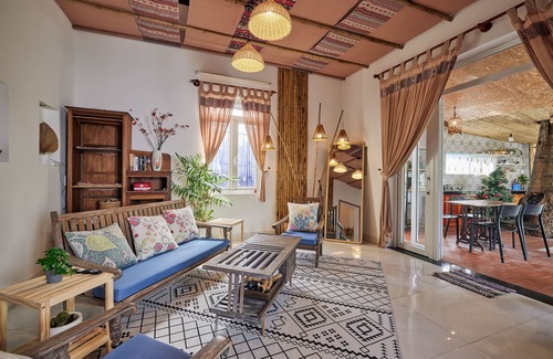 Cam An House | Exceptional Three-Bedroom An Bang House with Breakfast