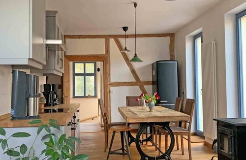 Liepe Apartment | Historic Ambience: Ideal Apartment for Groups with Spa & Hot Tub