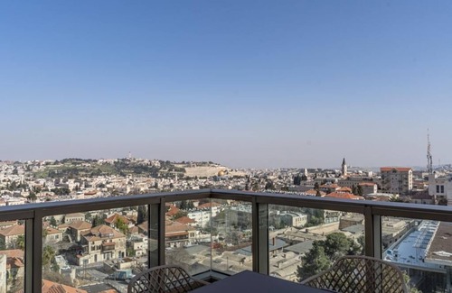 Jerusalem City Centre Apartment | Inviting Getaway with Unique Views on Monbaz Street