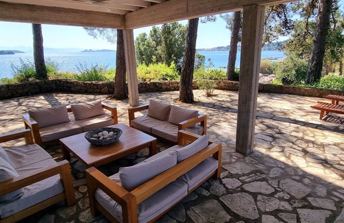 Kontokali House | Exceptional Villa with Private Beach Path & Ocean Views