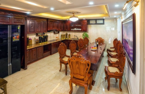 Cha Pai Apartment | Idyllic Unique Villa: Pet-Friendly with Kitchen & Breakfast