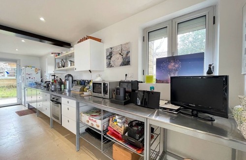 Ronce-les-Bains Villa | Beachfront Villa with Shops Nearby and Ocean Views