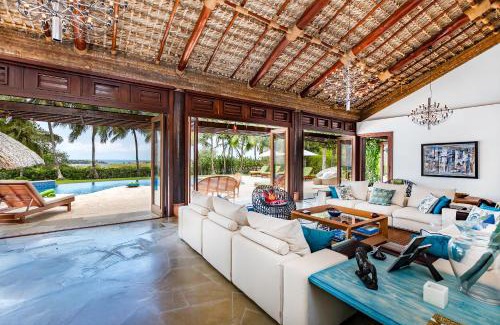 El Valle Villa | Elegant Villa with Ocean & River Views - Ideal for Families
