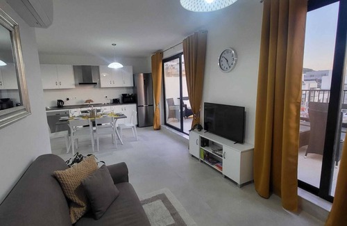 Għadira Apartment | Unique Waterfront Penthouse: Sea Views - Balcony!