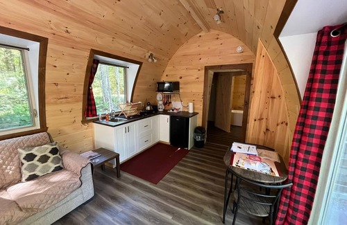Norway Cottage | Enchanting Wooden POD Retreat with Hot Tub & Pool Access