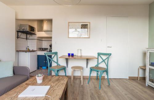 1st Arrondissement Apartment | Discover UniqueAppart - Convenient Stay near Gare Saint Charles