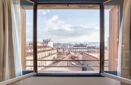 1st Arrondissement Apartment | Discover UniqueAppart - Convenient Stay near Gare Saint Charles