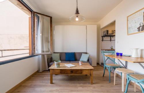 1st Arrondissement Apartment | Discover UniqueAppart - Convenient Stay near Gare Saint Charles