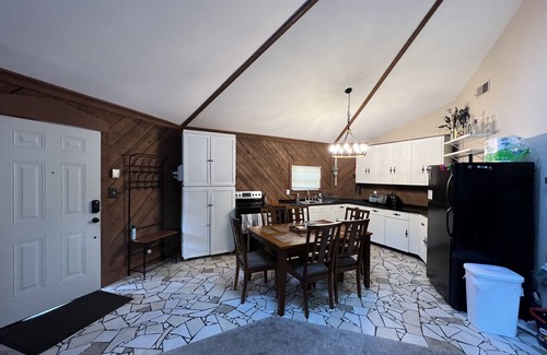 Monticello Cottage | Unique Octagon Home with Pool, Just 2 Miles to the Lake