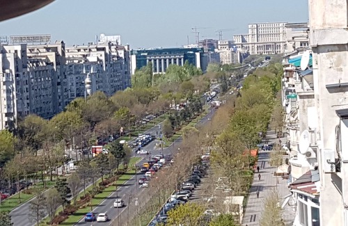 Bucharest Apartment | Comfortable Stay at Unirii Boulevard Apartment with Breakfast