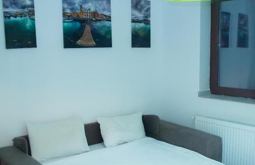 Bucharest City-Centre Apartment | Unirii Central Apartments: Relaxing Balconies & Breakfast