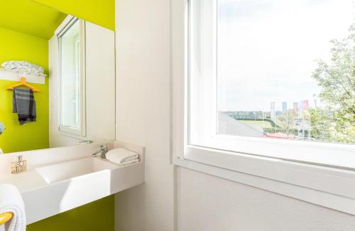 Gap Hotel | Budget-Friendly hotelF1 Gap with Family and Pet Amenities