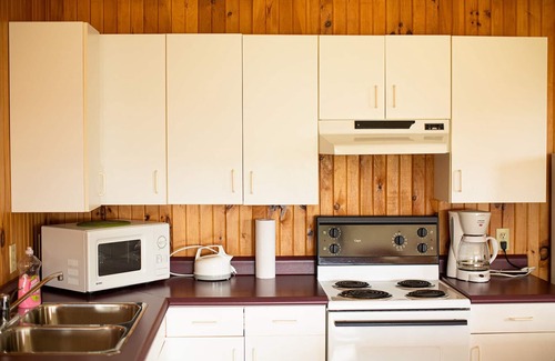 Saint Peters Bay Cottage | Bay View Duplex Cottage with Oceanfront Access & Top Rating