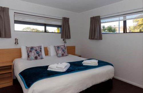 Kaiteriteri House | Discover Kaiteri Apartments and Holiday Homes - Rated 8.5/10