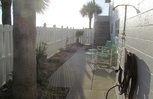 Ocean Grove Terrace Condo | Oceanside Retreat: 2Bd Condo with Beach Deck & Ocean View