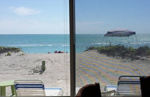 Siesta Key Condo | Unit 101a - walkout beachfront corner unit has the best Location on Siesta Key