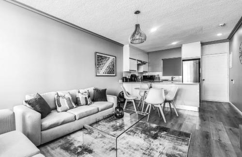 Summerstrand Apartment | Unit 117 Brookes Hill Suites