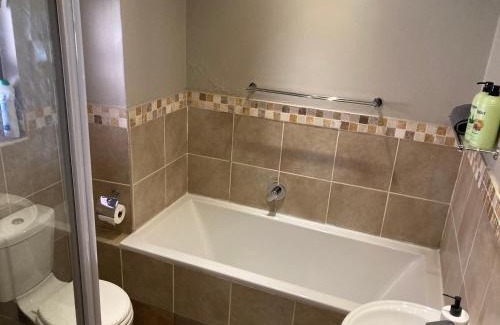 Bloemfontein Apartment | Cozy Getaway at Unit 14 A-Block Bains Game Lodge