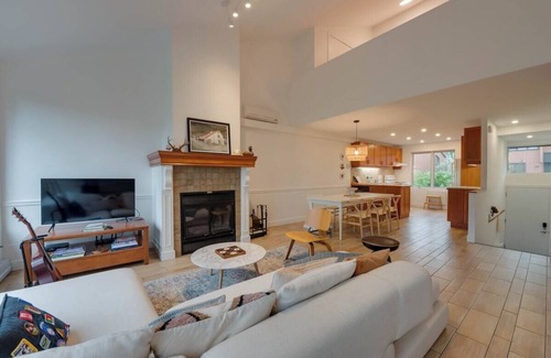 Beaupre House | UNIT 17 - Ski-in/ski-out