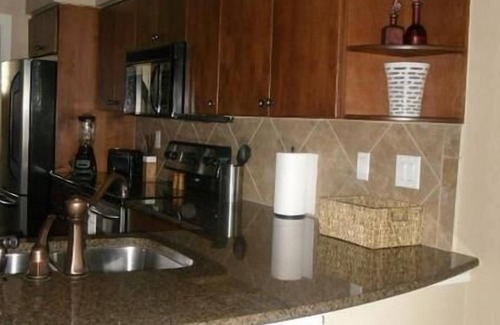 Highland Lake Estates Condo | Inviting 2 Bed Unit on Lake Travis with Panoramic Views